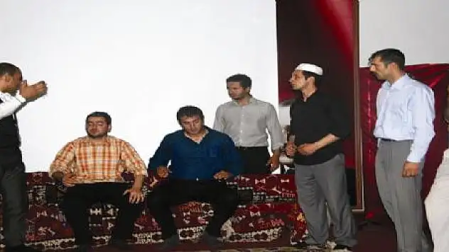 İZLEYİCİ GÖZ YAŞINA BOĞULDU