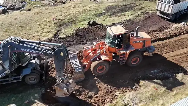Topraklı Mahallesi'nde altyapı güçlendirme çalışmaları sürüyor