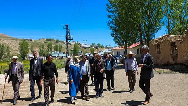 Topsakal Mahallesi parke taşıyla buluşacak