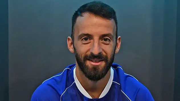 Trabzonspor'dan ayrılan Siopis, Cardiff City'de