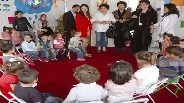 VANLILARLA KUCAKLAŞTIK, DERTLEŞTİK