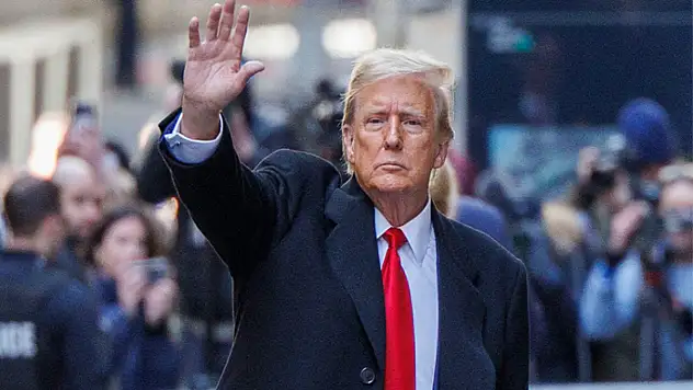 Trump'a 'sus payı' ödediği suçlamasıyla hakkında açılan ceza davasında konuşma yasağı getirildi