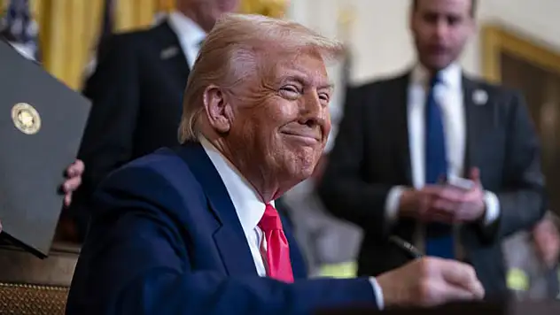 Trump, Çin'e uygulanan gümrük vergisini yüzde 125'e çıkardı