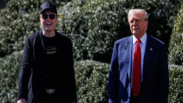 Trump: Musk aklını kaçırmış