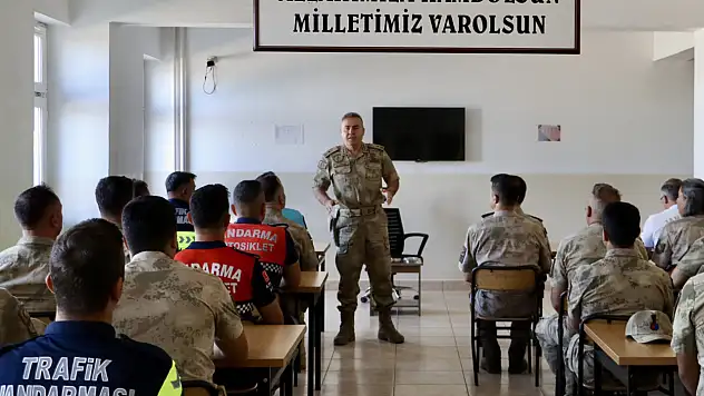 Tuğgeneral Avkıran'dan Edremit İlçe Jandarma Komutanlığı'na ziyaret