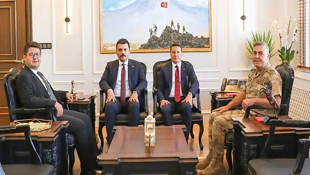 Tuğgeneral Avkıran Kaymakamlarla bir araya geldi