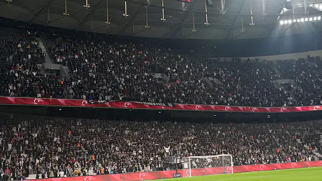 Tüpraş Stadyumu'nda 'istifa' sesleri