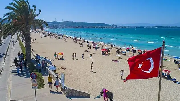 Turizm geliri ikinci çeyrekte 16 milyar 284 milyon 322 bin dolar oldu