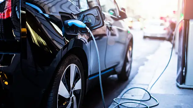 Türkiye'deki elektrikli araç sürücülerinin çoğunluğu 40 yaşın altında