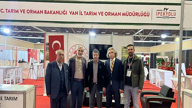 Türkmenoğlu'ndan Tarım, Hayvancılık ve Gıda Fuarı'na ziyaret