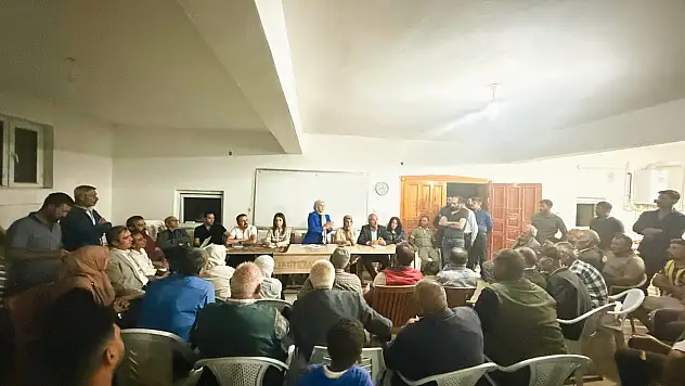 Tuşba Belediyesi'nden mahalle halkıyla istişare toplantısı