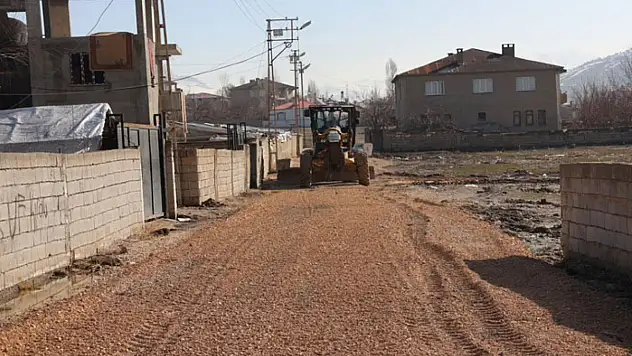 Tuşba Belediyesi'nden stabilize yol çalışması