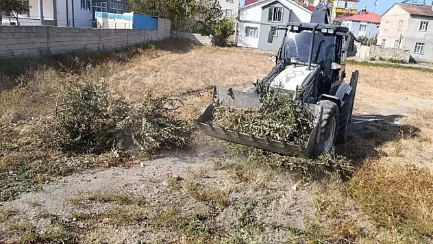 Tuşba'da temizlik çalışmaları sürüyor