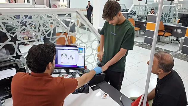 Tuşba Nüfus Müdürlüğü yeni hizmet binasında hizmete başladı