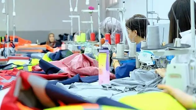 Ücretli çalışan sayısı yıllık yüzde 1,2 arttı