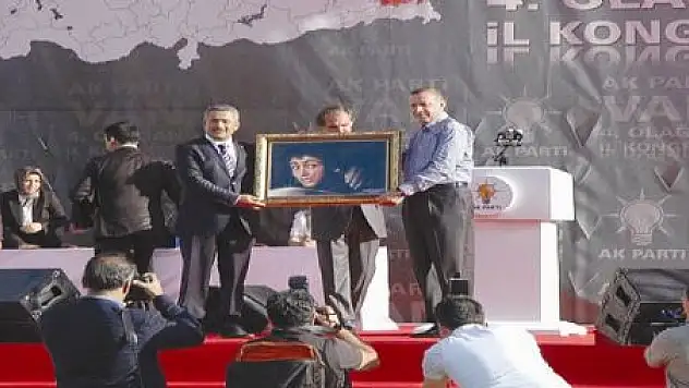 ARAS'TAN DUYGULANDIRAN HEDİYE