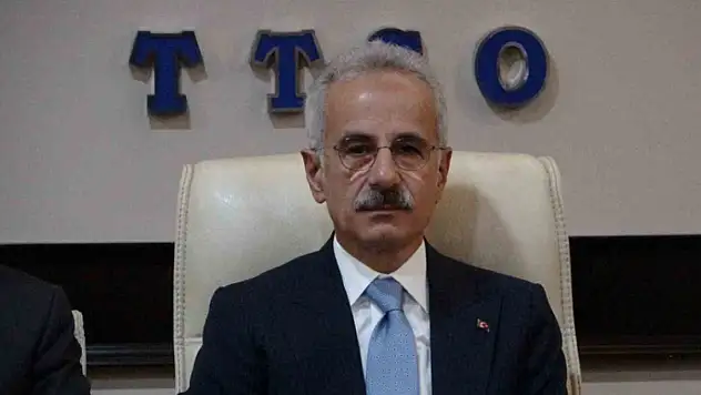 Uraloğlu: Türkiye'de denize yapılan 3. havalimanını Trabzon için tasarladık