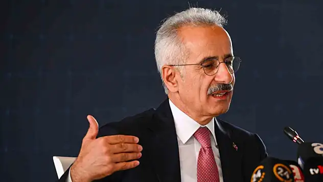 Uraloğlu: Ulaştırma ve haberleşme altyapısına 293,5 milyar dolarlık yatırım yapıldı