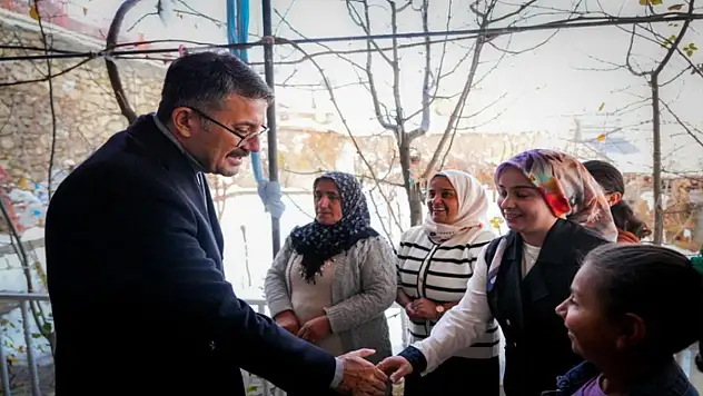 Vali Ali Çelik'ten Şehit Er Halit Tatlı'nın ailesine ziyaret