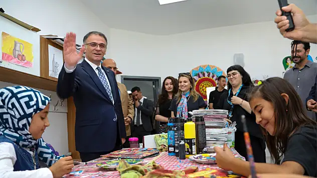 Vali Balcı, İpekyolu Kültür Sanat Atölyesini ziyaret etti