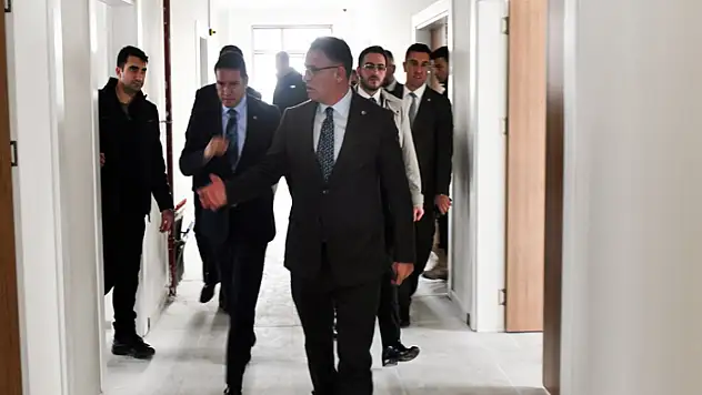 Vali Balcı, Kur'an kursu inşaatında incelemelerde bulundu