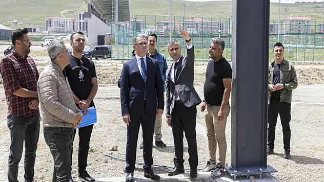 Vali Balcı spor yatırımlarını inceledi