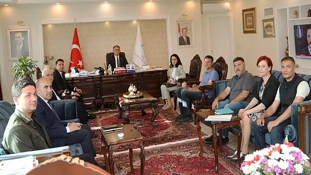 Vali Balcı, su ürünleri yatırımları için firma yetkilileriyle bir araya geldi