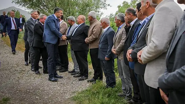 Vali Çelik'ten köy ziyareti...