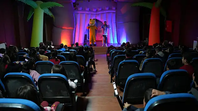 Van Büyükşehir Belediyesi Aile Haftası'nı dolu dolu kutladı