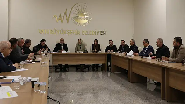 Van Büyükşehir Belediyesi'nde İş Sağlığı ve Güvenliği toplantısı gerçekleştirildi