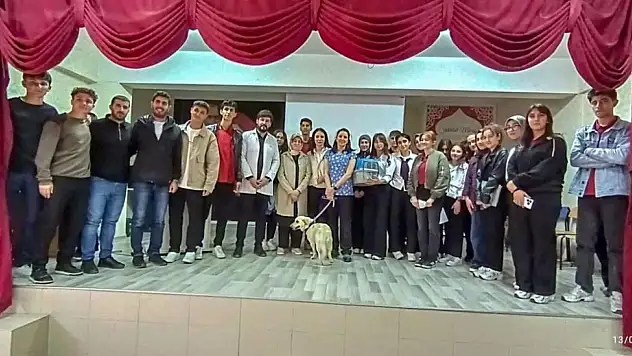 Van Büyükşehir Belediyesi öğrencileri sokak hayvanları hakkında bilgilendirdi
