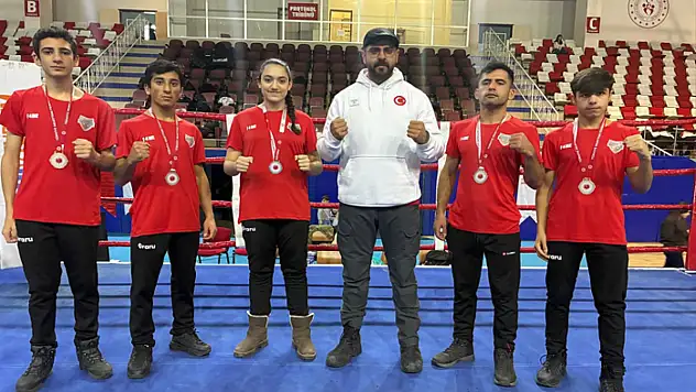 Van Büyükşehir Belediyesi Spor Kulübü Muaythai branşından büyük başarı