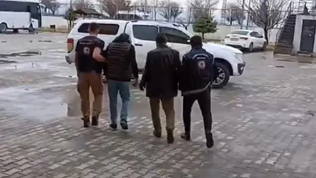 Van'da 13 organizatör tutuklandı
