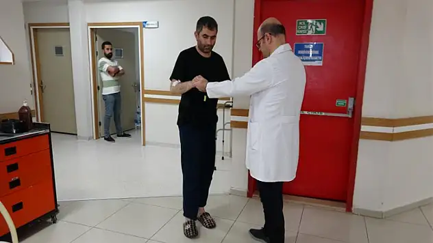 Van'da 15 yıldır bel ağrısı olan hasta ağrılarından kurtuldu