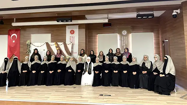 Van'da 18 hafız belgesini aldı