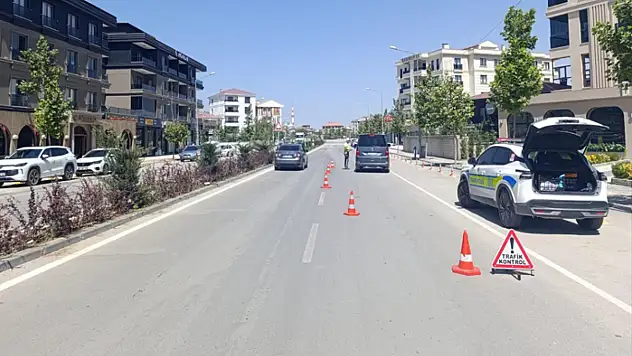Van'da 21 araç trafikten men edildi