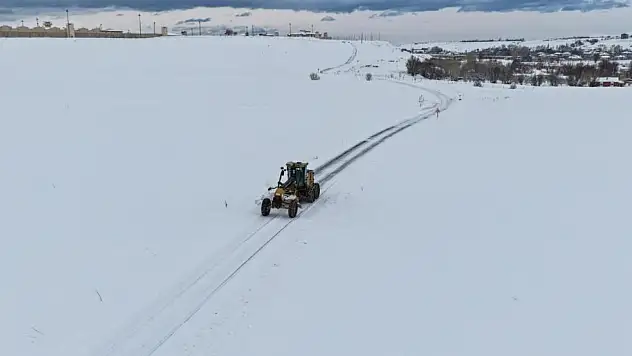 Van'da 283 yerleşim yerinin yolu kapandı
