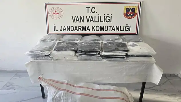 Van'da 3 milyon TL değerinde kaçak malzeme ele geçirildi