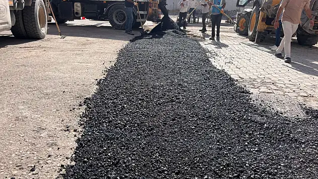Van'da 4 sokakta asfalt sorunu giderildi
