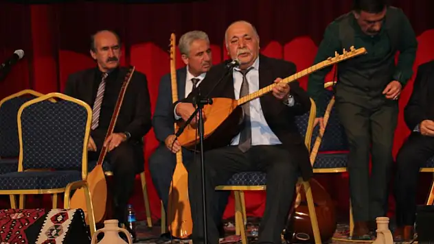 Van'da 'Aşıklar Şenliği' düzenlendi