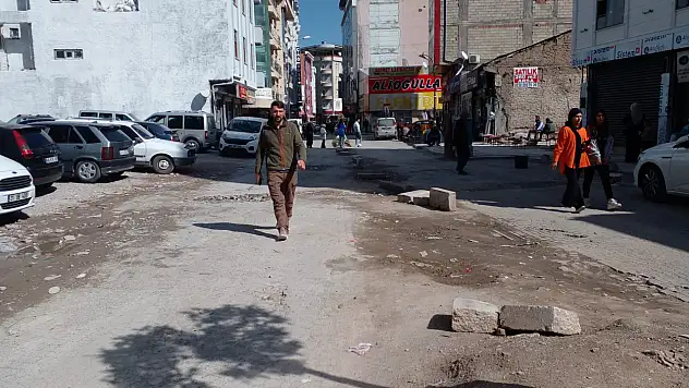 Van'da bozulan yol bakım onarım bekliyor