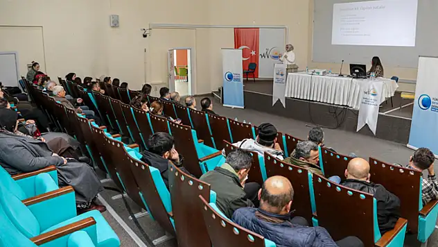 Büyükşehir personeli engelli bireylerle iletişim konusunda bilgilendirildi