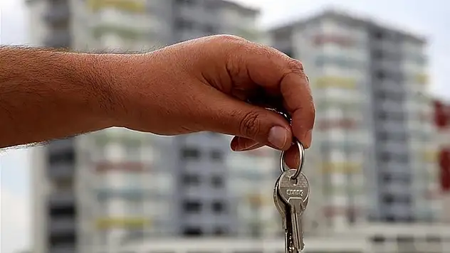 Van'da çok sayıda işyeri ve konut satışa çıkarıldı