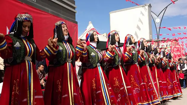 Van'da Cumhuriyet Bayramı coşkusu