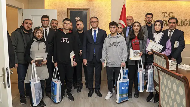 Van'da Dereceye Giren Öğrenciler Ödüllendirildi