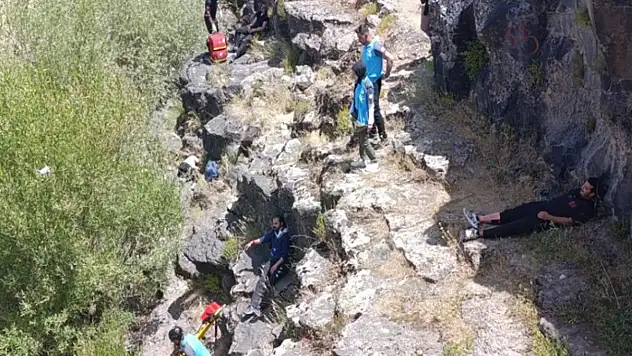 Van'da düşmeye bağlı yaralanan vatandaşları kurtarma tatbikatı