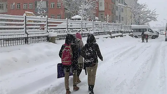 Van'da eğitime kar engeli