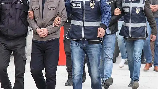 Van'da farklı suçlardan 15 kişi tutuklandı