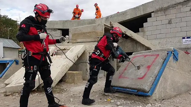 Van'da gerçeği aratmayan tatbikat