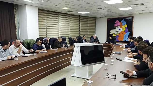 Van'da hastane yönetimi 2026 için toplandı